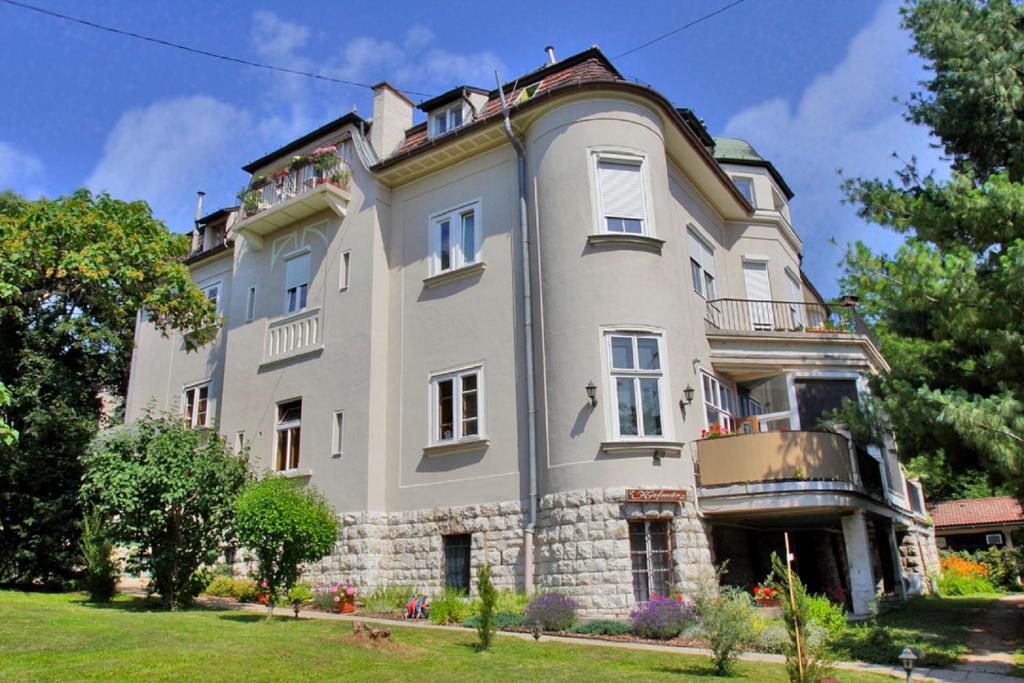 Kalmar Panzio Bed & Breakfast Budapeşte Oda fotoğraf